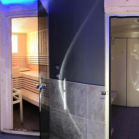 Отель Le Thalassa & 3*